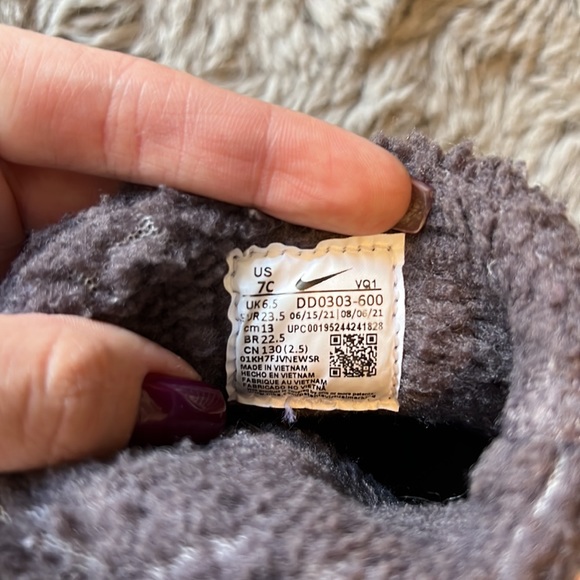 Nike boots - Picture 6 of 6